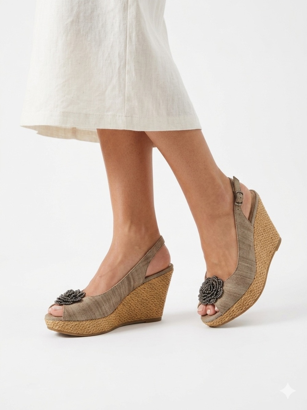 Andrew Geller Linen Rose Peep Toe Slingback Wedge Sandals Earthy Coquette Size 6